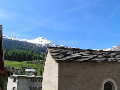 Vue générale sur la montagne ou vue sur la montagne depuis l'appartement
