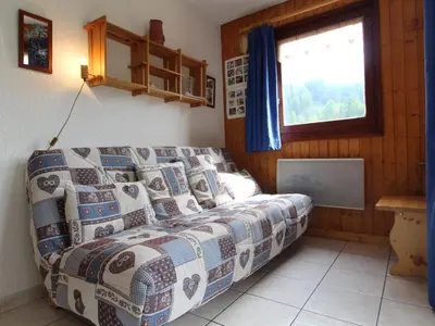 Coin salon dans l'établissement Appartement 4 pers avec terrasse, près des pistes et commerces, Val Cenis Le Haut - FR-1-508-206