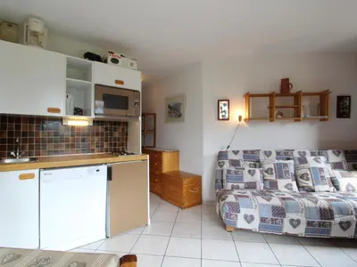 Cuisine ou kitchenette dans l'établissement Appartement 4 pers avec terrasse, près des pistes et commerces, Val Cenis Le Haut - FR-1-508-206