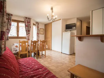 Cuisine ou kitchenette dans l'établissement Appartement spacieux 6 pers avec parking et WIFI, pieds des pistes Val Cenis - FR-1-508-29