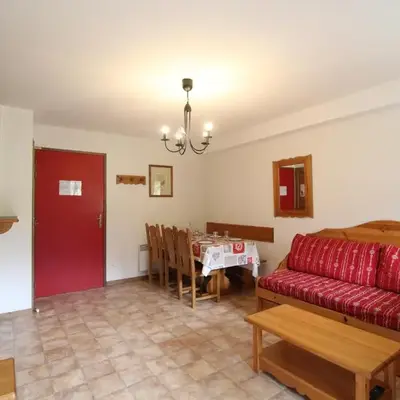 Appartement spacieux 6 pers. au pied des pistes avec parking et WIFI - FR-1-508-34