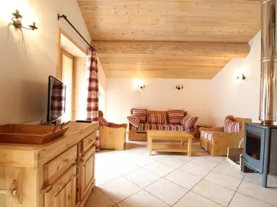 Télévision ou salle de divertissement dans l'établissement Appartement Duplex pour 10 Personnes au Coeur de Val Cenis Lanslebourg - FR-1-508-48