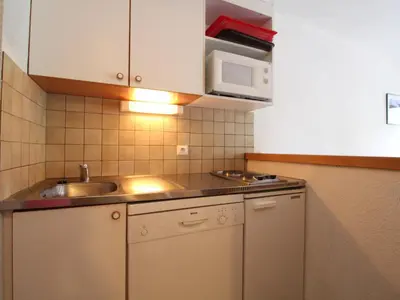 Cuisine ou kitchenette dans l'établissement Appartement cosy 4 pers, Termignon, pied des pistes, Wifi - FR-1-508-99