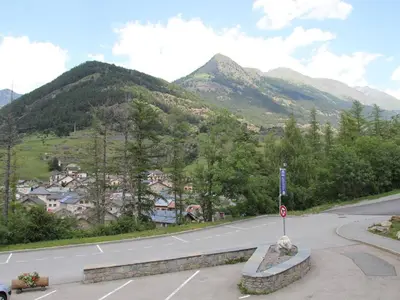 Vue générale sur la montagne ou vue sur la montagne depuis l'appartement