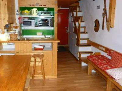 Cuisine ou kitchenette dans l'établissement Duplex 2 pièces pour 5 pers, proche pistes, Arc 1800, animaux admis - FR-1-411-286