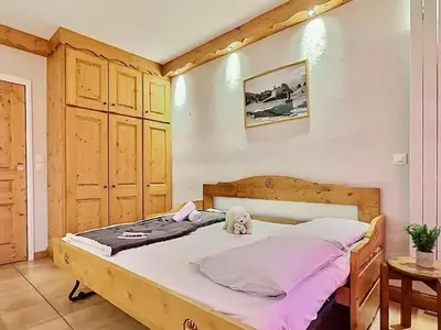 Un ou plusieurs lits dans un hébergement de l'établissement Studio à Tignes, 4 pers, balcon sud, proche pistes - FR-1-411-400