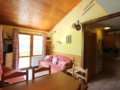 Cuisine ou kitchenette dans l'établissement Appartement 6 pers avec WIFI proche des pistes - FR-1-508-214
