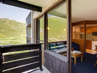 Vue générale sur la montagne ou vue sur la montagne depuis l'appartement