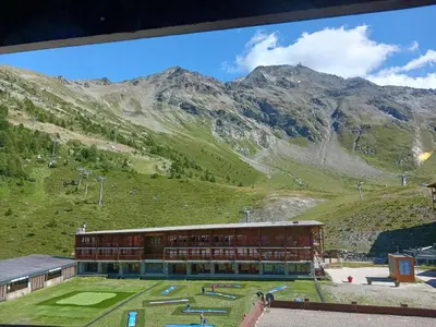 Vue générale sur la montagne ou vue sur la montagne depuis l'appartement