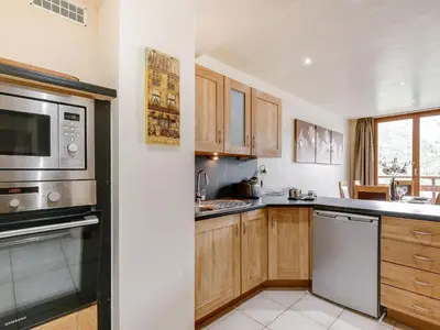 Cuisine ou kitchenette dans l'établissement Tignes: Appartement 3 Pièces, 58m², 7 Pers, Vue Montagne - FR-1-411-415