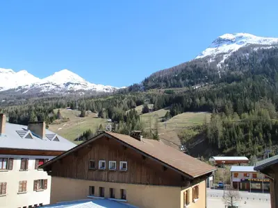 Vue générale sur la montagne ou vue sur la montagne depuis l'appartement