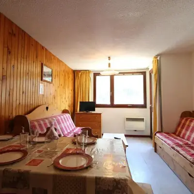 Appartement cosy 7 pers à 300m des pistes à Lanslebourg - FR-1-508-10