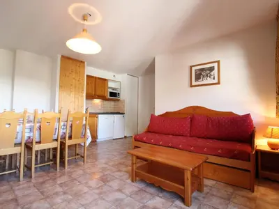 Plan de l'établissement Appartement 6 pers, centre village, proche pistes, 52m², balcon, WIFI, casier à skis, draps inclus - FR-1-508-12