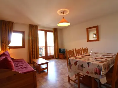 Plan de l'établissement Appartement 6 pers, centre village, proche pistes, 52m², balcon, WIFI, casier à skis, draps inclus - FR-1-508-12