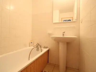 Plan de l'établissement Appartement cosy 4 pers au pied des pistes avec wifi, balcon et casier à ski - FR-1-508-18