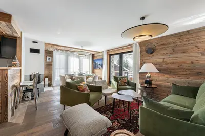 Télévision ou salle de divertissement dans l'établissement Appartement Sifflote - LES CHALETS COVAREL