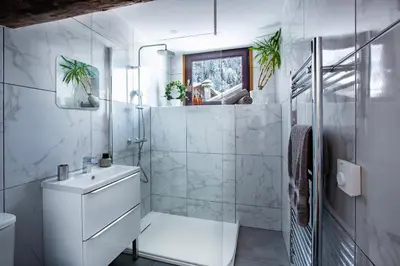 Salle de bains dans l'établissement Ski Villaroger