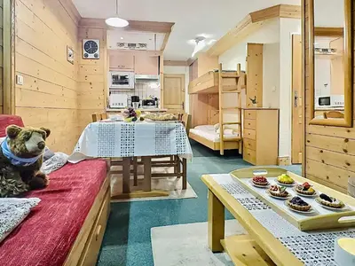 Cuisine ou kitchenette dans l'établissement Tignes Val Claret: Confort 2 Pièces, Balcon, 6 Pers - FR-1-411-405