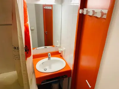 Plan de l'établissement Studio ski aux pieds pour 3 pers à Arc 2000, proche commerces - FR-1-411-458