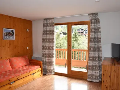 Plan de l'établissement Appartement 2 pièces avec parking, balcon à Pralognan - FR-1-464-157
