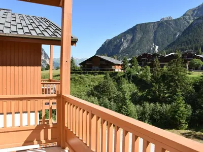 Plan de l'établissement Appartement 2 pièces avec parking, balcon à Pralognan - FR-1-464-157