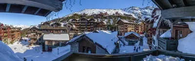Vue générale sur la montagne ou vue sur la montagne depuis l'appartement