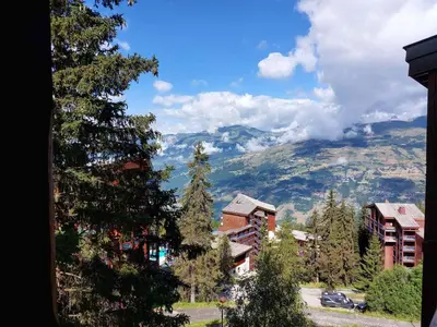 Vue générale sur la montagne ou vue sur la montagne depuis l'appartement