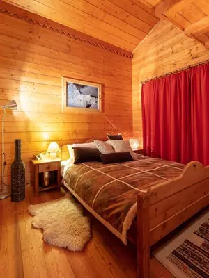Un ou plusieurs lits dans un hébergement de l'établissement Chalet Rocher - Luxury Ski Chalet, Sainte Foy