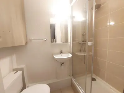 Plan de l'établissement Appartement duplex 3 pièces, 6 pers., au pied des pistes, proche ESF, avec balcon, Wifi - FR-1-411-650