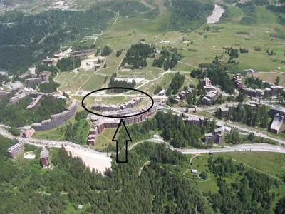 Plan de l'établissement Appartement duplex 3 pièces, 6 pers., au pied des pistes, proche ESF, avec balcon, Wifi - FR-1-411-650