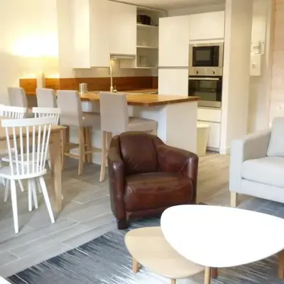 Appartement rénové 4 pièces pour 8 au coeur d'Arc 1800