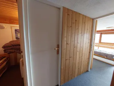 Un ou plusieurs lits dans un hébergement de l'établissement Duplex 2 pièces, 5 pers, à Arc 1800, animaux admis - FR-1-411-52