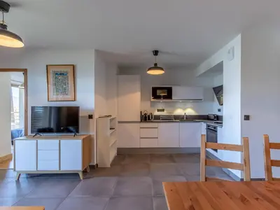 Cuisine ou kitchenette dans l'établissement Les Arcs 1800 : Appart lumineux 3P, sauna, hammam, proche pistes, 6 pers - FR-1-352-60
