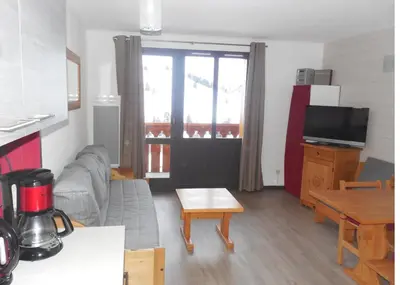 Télévision ou salle de divertissement dans l'établissement Belle Plagne 1 Appart 6 pers du Dimanche au Dimanche Ski au pieds