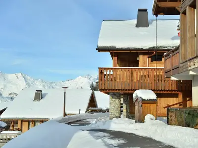 Vue générale sur la montagne ou vue sur la montagne depuis le chalet