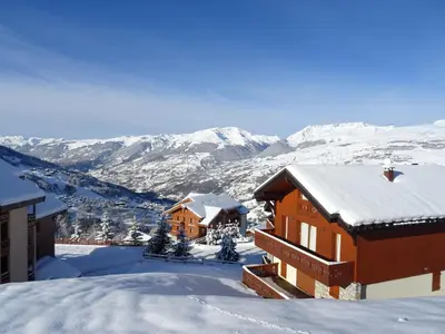 Vue générale sur la montagne ou vue sur la montagne depuis l'appartement