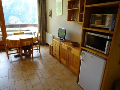 Cuisine ou kitchenette dans l'établissement Studio 4 pers. à Plan Peisey, proche pistes, animaux admis - FR-1-411-641