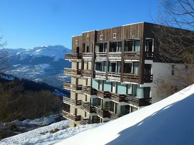 Vue générale sur la montagne ou vue sur la montagne depuis l'appartement