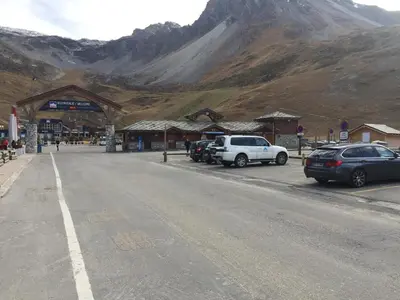 Vue générale sur la montagne ou vue sur la montagne depuis l'appartement