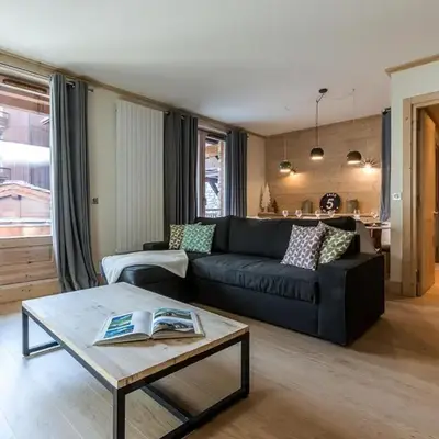 Appartement au centre avec balcon et parking