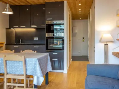 Cuisine ou kitchenette dans l'établissement Superbe appartement centre, 5 pers., proche pistes - FR-1-519-8