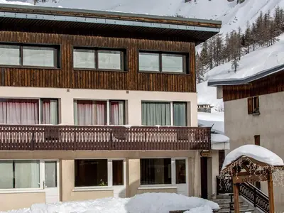 L'établissement Appartement centre-ville, proche pistes, 10 pers, WiFi - FR-1-519-14 en hiver