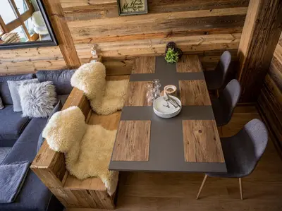 Coin salon dans l'établissement Magnifique Duplex Oneigedor Départ ski aux pieds et vue montagne