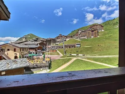 Vue générale sur la montagne ou vue sur la montagne depuis l'appartement