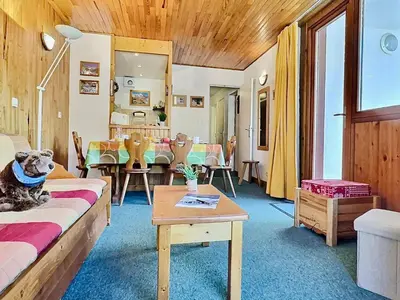 Coin salon dans l'établissement Appartement 2 pièces à Tignes proche pistes et commerces, 4 personnes - FR-1-411-334