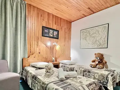 Un ou plusieurs lits dans un hébergement de l'établissement Appartement 2 pièces à Tignes proche pistes et commerces, 4 personnes - FR-1-411-334