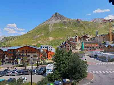 Vue générale sur la montagne ou vue sur la montagne depuis l'appartement