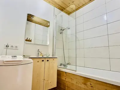 Salle de bains dans l'établissement Appartement 2 pièces, 6 pers, Tignes, proche pistes et commerces - FR-1-411-30