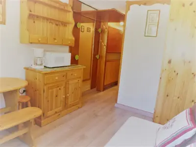 Cuisine ou kitchenette dans l'établissement Studio cosy à Tignes, confort montagnard pour 2 personnes - FR-1-411-488