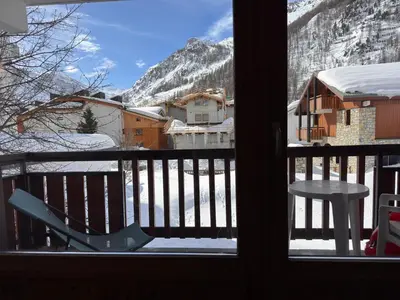 Vue générale sur la montagne ou vue sur la montagne depuis l'appartement